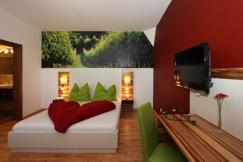 Hostal Weingut Bohrn Himmelbett