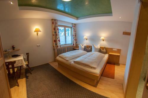Hostal Pension Alwin