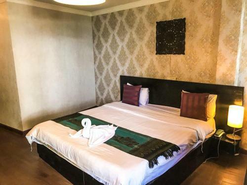 River Star Hotel