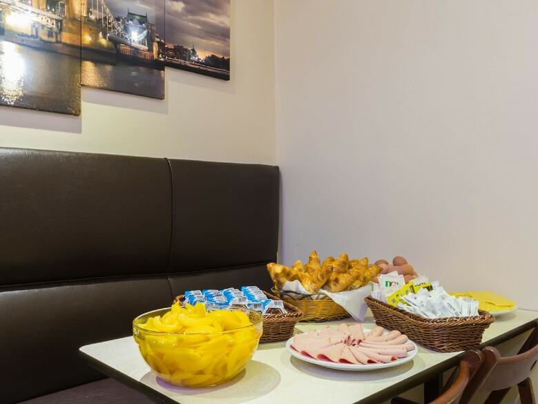 Notting Hill Gate Hotel