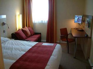Hotel Express By Holiday Inn Swindon City Centre