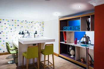 Hotel Holiday Inn M6 Jct15