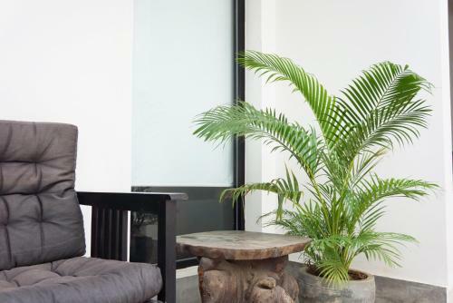 H Hotel Cambodia