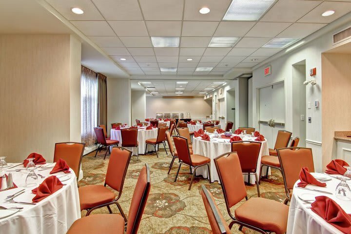 Hotel Hilton Garden Inn Calgary Airport