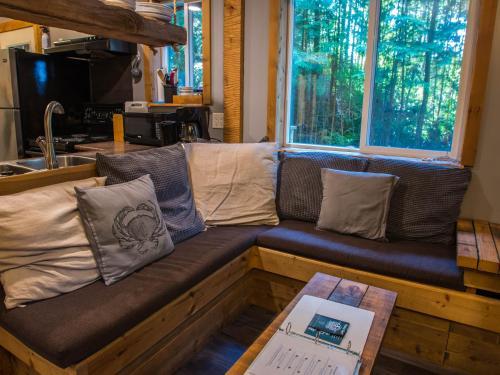 Surfs Inn Rainforest Cottages