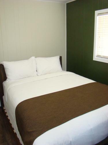 Motel Paddock Inn