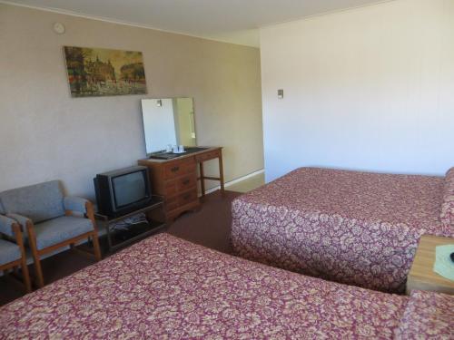 Motel Peterboro Express Inn