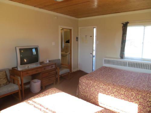 Motel Peterboro Express Inn