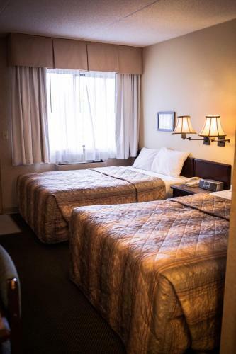 Langley Hwy Hotel