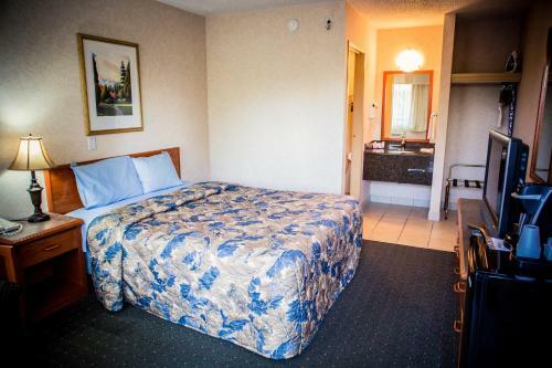 Langley Hwy Hotel