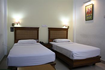 Hotel Pooja Palace