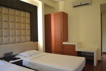 Hotel Pooja Palace