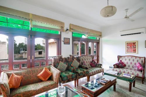 Hotel Shanti Home