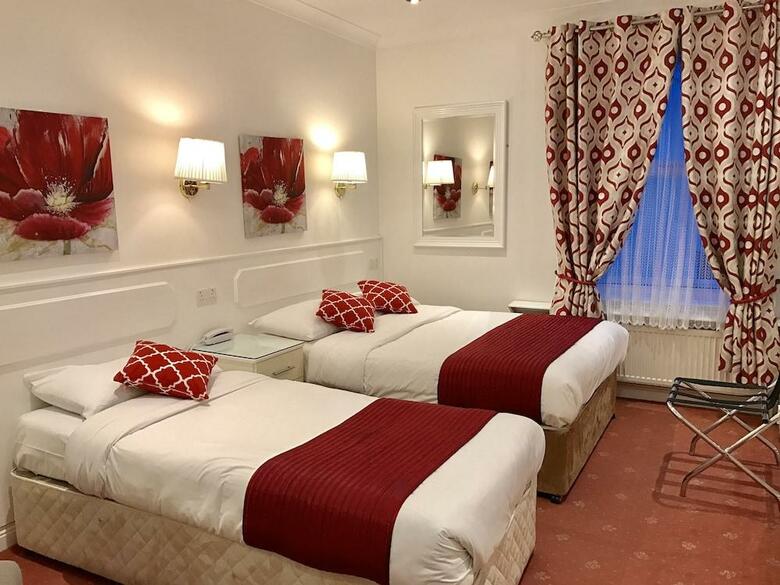 Dergvale Hotel