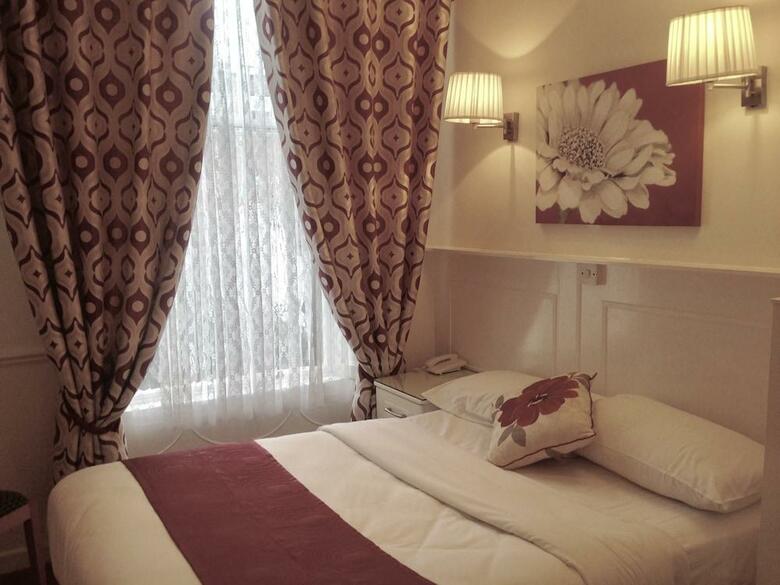 Dergvale Hotel