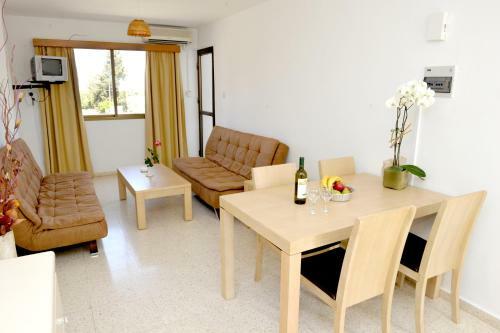 Alkionest Hotel Apartments