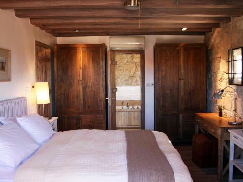 Hostal Apokryfo Traditional Guesthouse