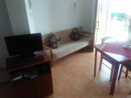 Yialos Apartments