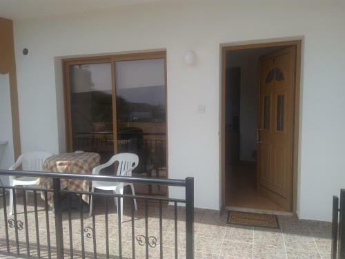 Yialos Apartments