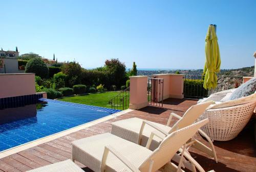 Villa Kallithea - Apr04