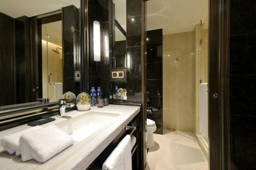 Fuzhou Lakeside Hotel