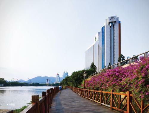 Fuzhou Lakeside Hotel