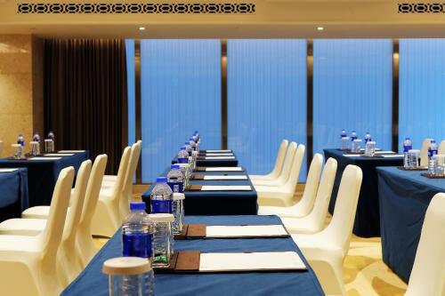 Fuzhou Lakeside Hotel