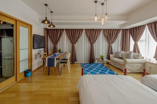 Chengdu Memory Space Apartment Taiguli Branch