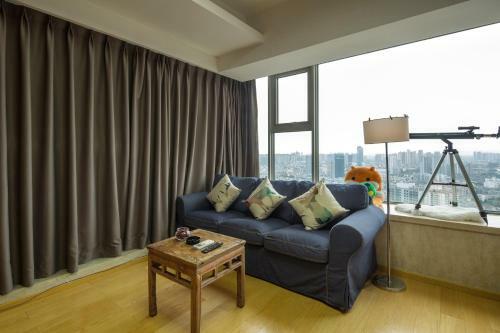 Chengdu Memory Space Apartment Taiguli Branch