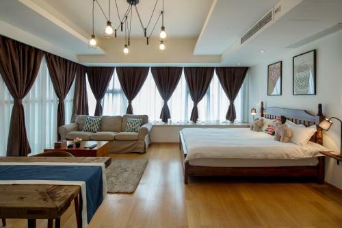 Chengdu Memory Space Apartment Taiguli Branch