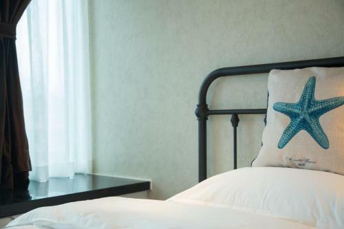 Chengdu Memory Space Apartment Taiguli Branch