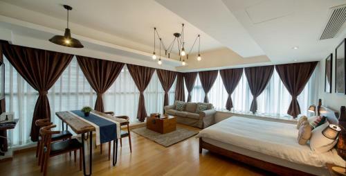 Chengdu Memory Space Apartment Taiguli Branch