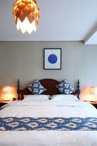 Chengdu Memory Space Apartment Taiguli Branch