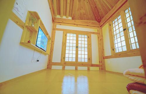 Hostal Leega Hanok
