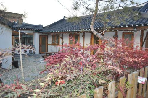 Hostal Jeonju Tosarang Guesthouse