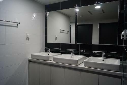 Hostal Mozzihostel Busan Station