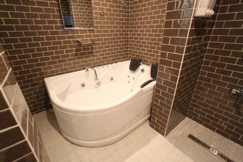February Hotel Hwanggeum