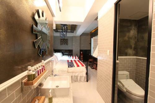 February Hotel Hwanggeum