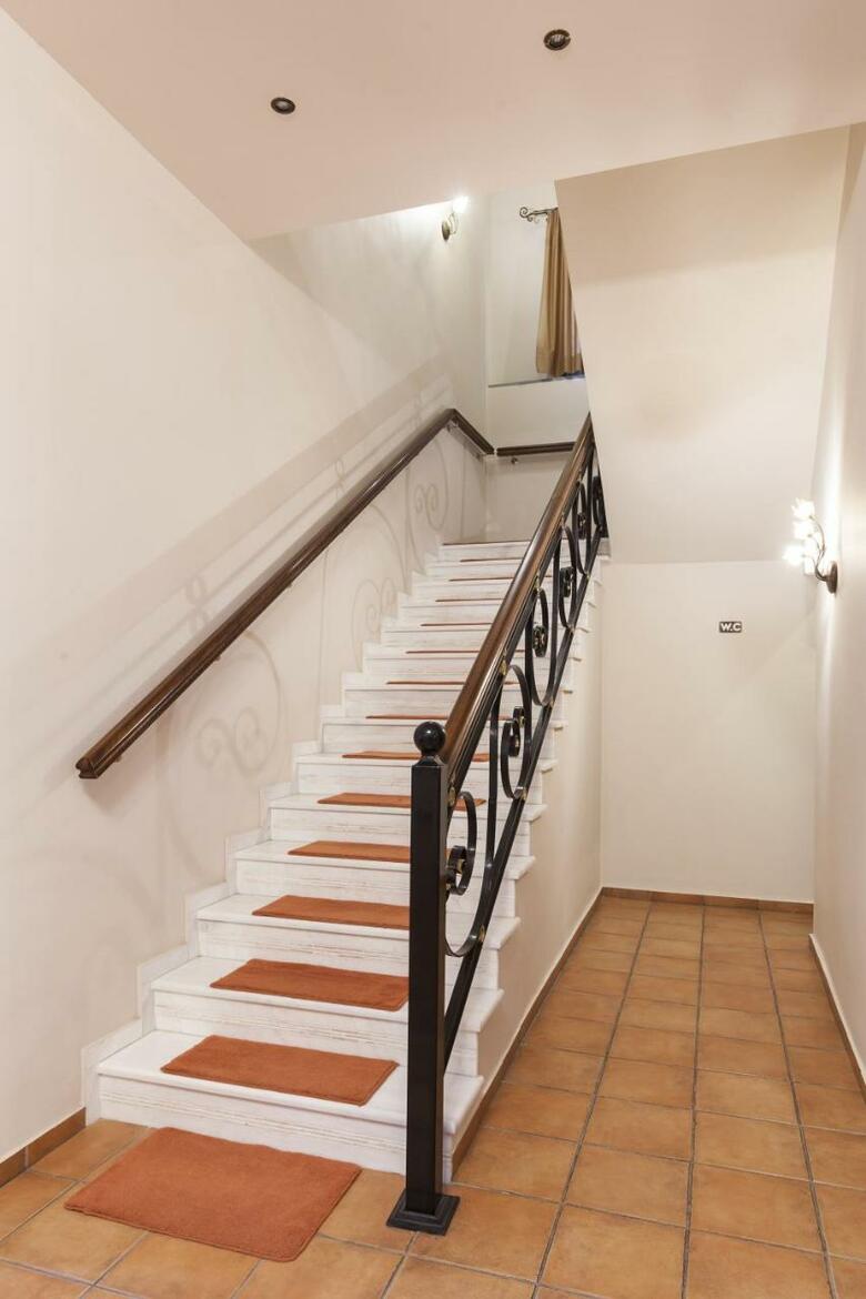 Dellas Boutique Hotel