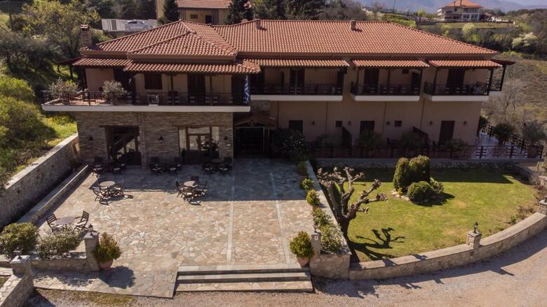 Dellas Boutique Hotel