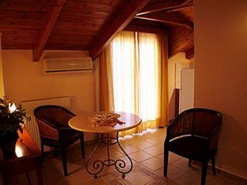 Hotel Andreolas Luxury Suites