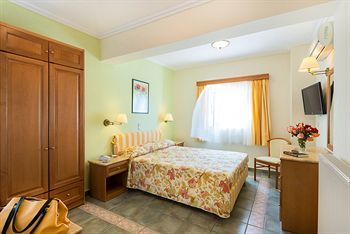 Hotel Andreolas Luxury Suites
