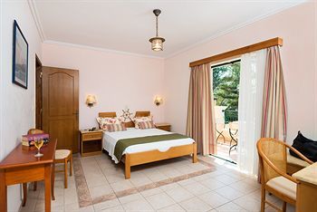 Hotel Andreolas Luxury Suites