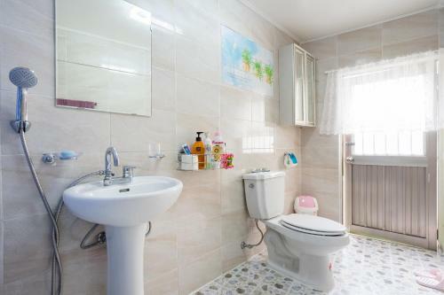 Hostal Yours Guesthouse In Tongyeong