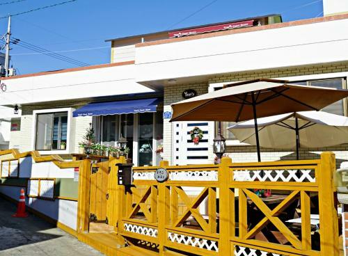 Hostal Yours Guesthouse In Tongyeong