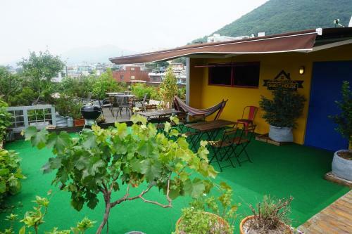 Hostal Grim Garden