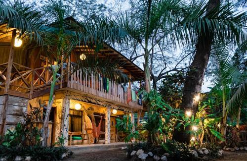 Albergue Casa Del Mar Surf Destiny