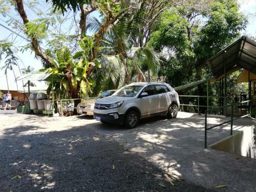 Posada Paradise Inn