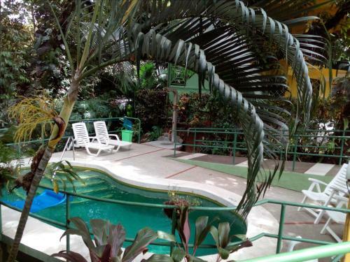Posada Paradise Inn