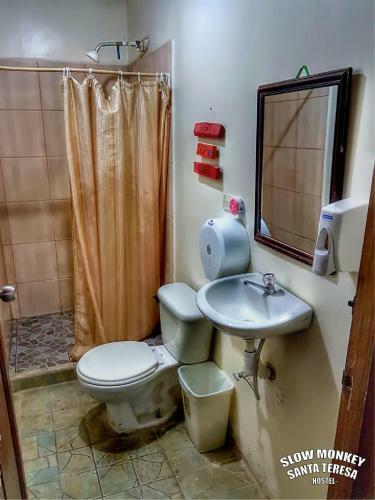 Hostal Slow Monkey Hostel